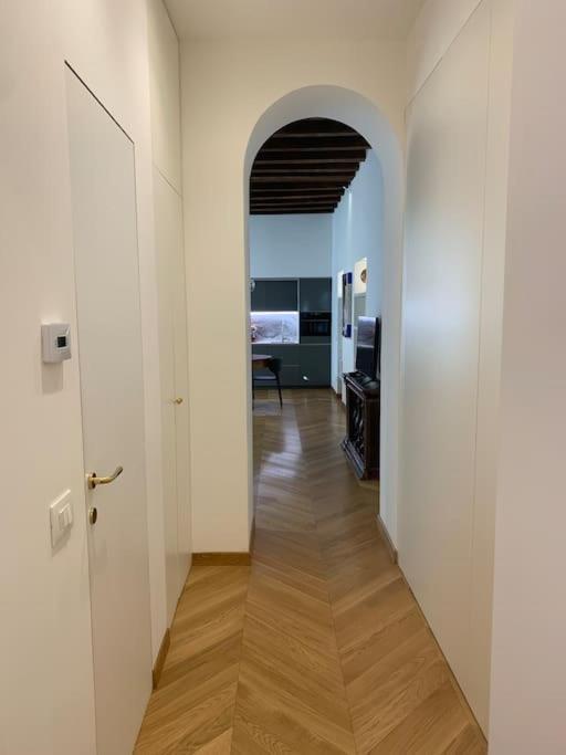 Appartamento Incantevole Nel Cuore Di Milano Buitenkant foto